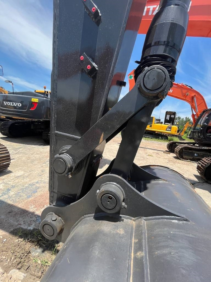 Volvo EC 140 - 履带式挖掘机:图2 Volvo EC 140 - 履带式挖掘机:图2