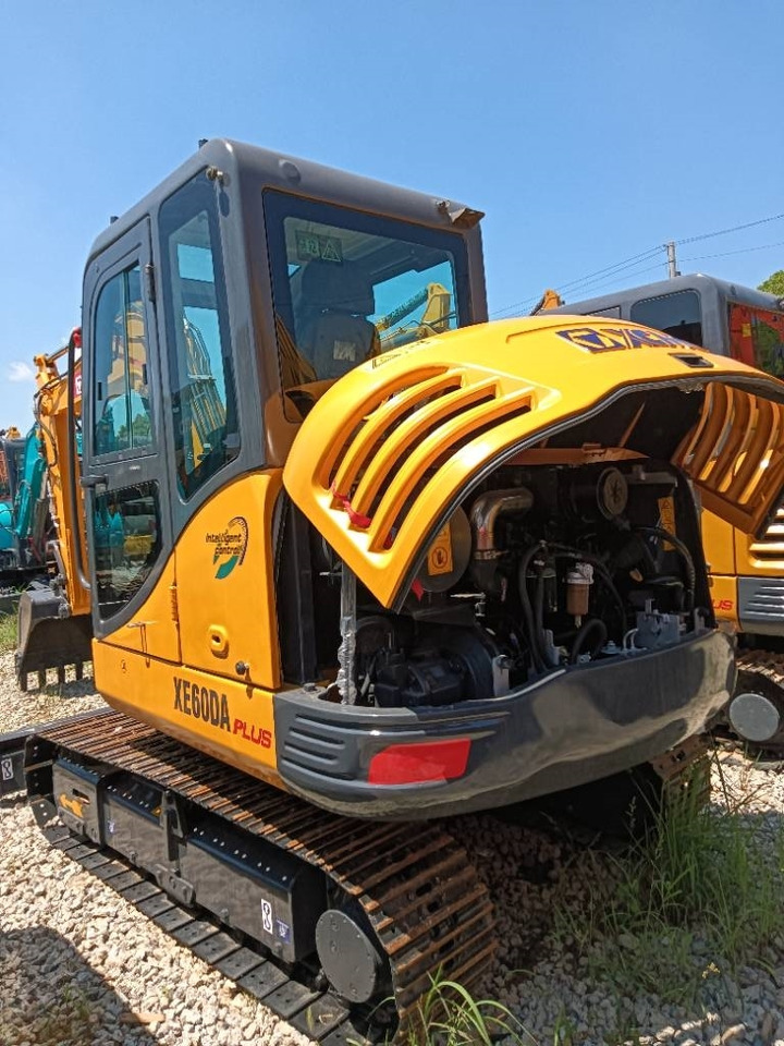 XCMG XE 60 DA - 小型挖掘机:图4 XCMG XE 60 DA - 小型挖掘机:图4