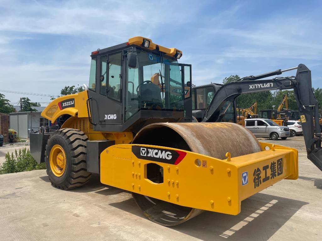 XCMG XS 223 J - 压实机:图1 XCMG XS 223 J - 压实机:图1