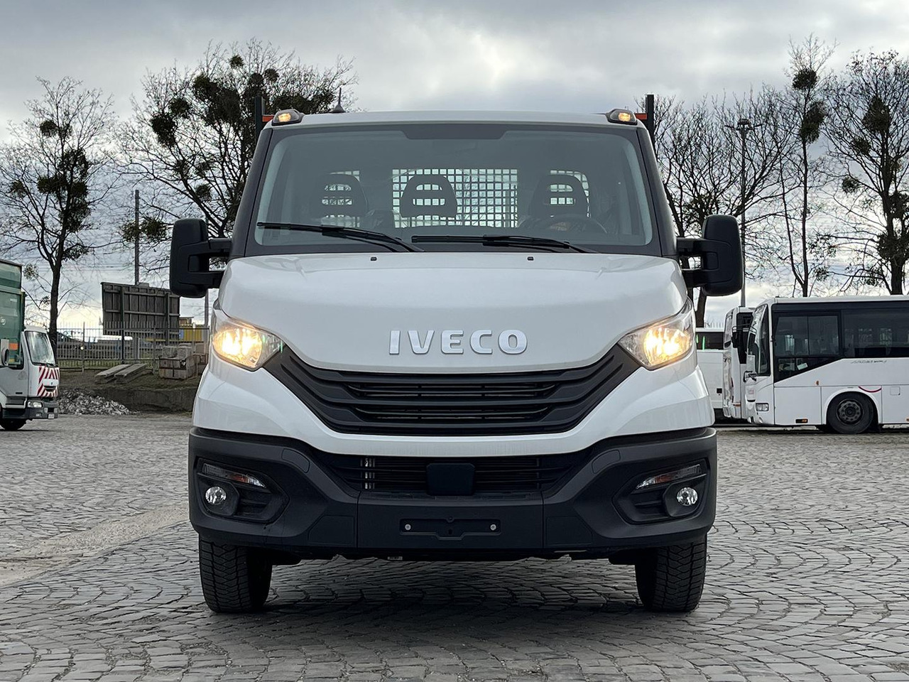 Iveco DAILY SKLÁPAČ, 2.3D, 35S16H - 翻斗货车:图2 Iveco DAILY SKLÁPAČ, 2.3D, 35S16H - 翻斗货车:图2