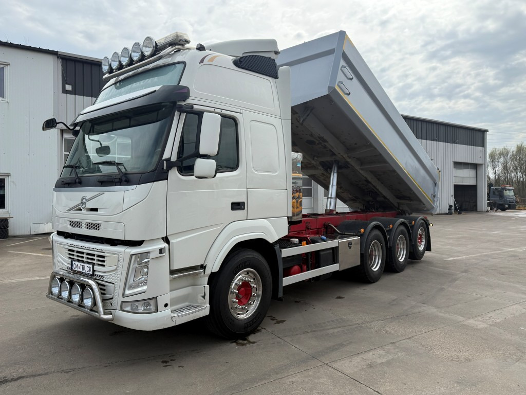 VOLVO FM 500, 2015, 8x4 tridem, S1 - 翻斗车:图3 VOLVO FM 500, 2015, 8x4 tridem, S1 - 翻斗车:图3