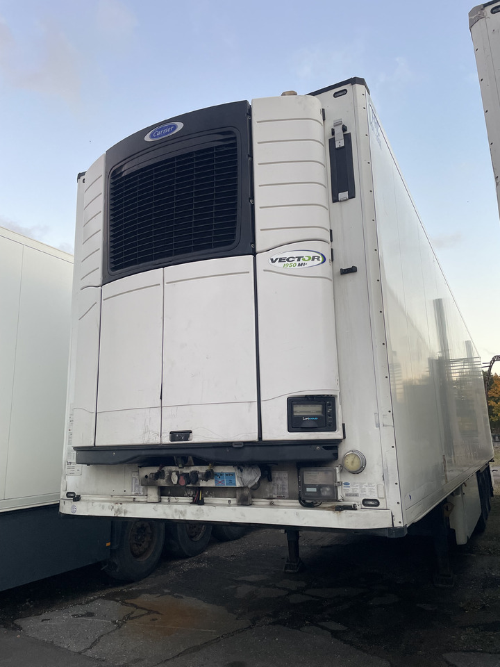 SCHMITZ SKO24 with meat hooks and 2 zone freezer - 冷藏半拖车:图2 SCHMITZ SKO24 with meat hooks and 2 zone freezer - 冷藏半拖车:图2