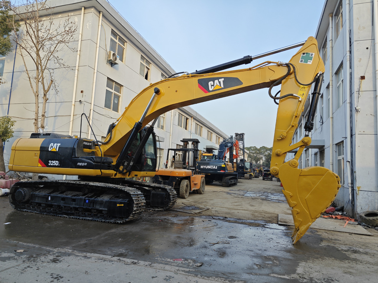 CATERPILLAR 325D used excavator 325C 325 - 履带式挖掘机:图5 CATERPILLAR 325D used excavator 325C 325 - 履带式挖掘机:图5