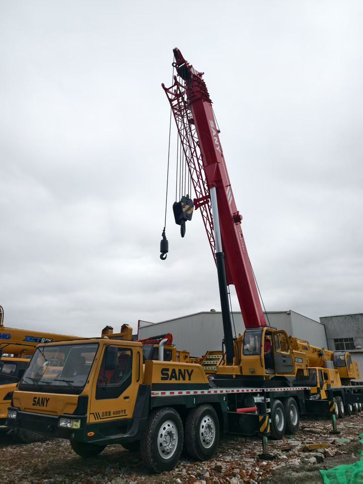 SANY STC800 - 移动式起重机:图3 SANY STC800 - 移动式起重机:图3