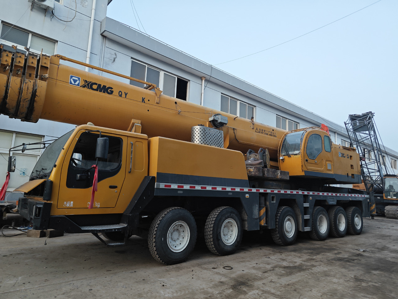XCMG QY130K 130TON Truck crane - 移动式起重机:图2 XCMG QY130K 130TON Truck crane - 移动式起重机:图2