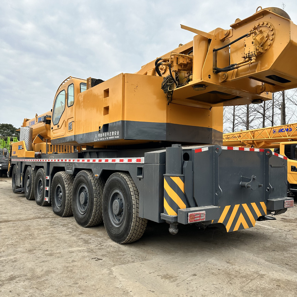 XCMG XCA200 200TON Truck crane - 移动式起重机:图2 XCMG XCA200 200TON Truck crane - 移动式起重机:图2