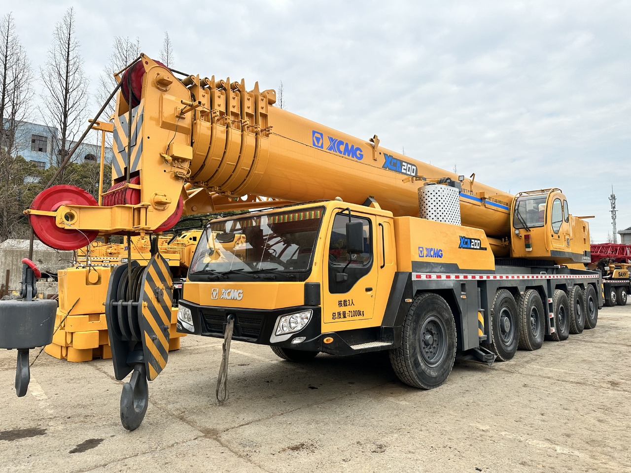 XCMG XCA200 200TON Truck crane - 移动式起重机:图1 XCMG XCA200 200TON Truck crane - 移动式起重机:图1