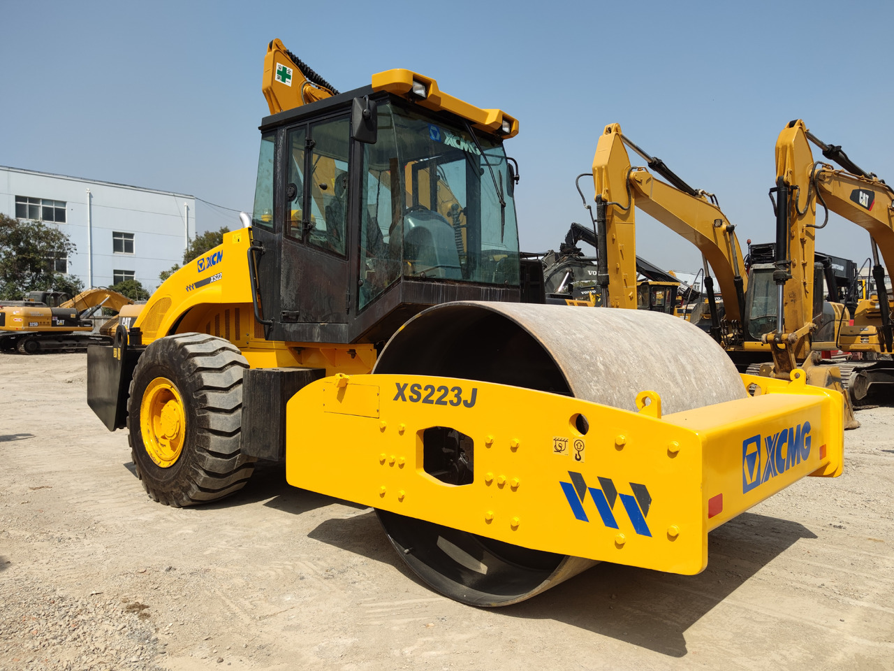 XCMG XS223J Roller Road - 压实机:图4 XCMG XS223J Roller Road - 压实机:图4
