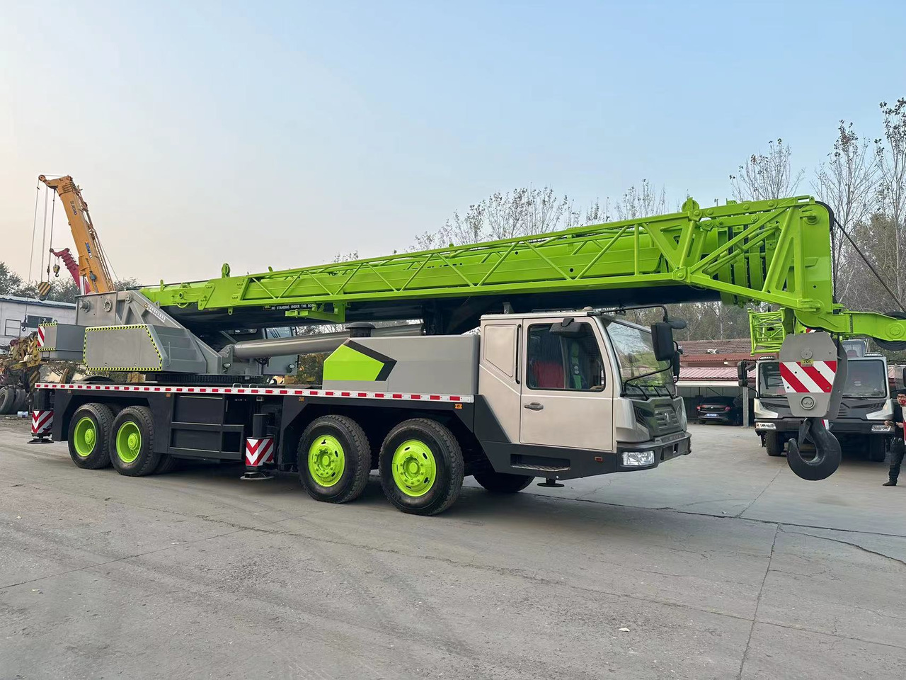 ZOOMLION ZTC700V 70ton - 移动式起重机:图2 ZOOMLION ZTC700V 70ton - 移动式起重机:图2