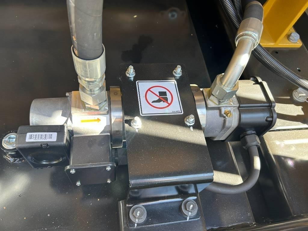 CAT DE1100GC - 1.100 kVA Standby Generator - DPX-18225 租赁 CAT DE1100GC - 1.100 kVA Standby Generator - DPX-18225:图21 CAT DE1100GC - 1.100 kVA Standby Generator - DPX-18225 租赁 CAT DE1100GC - 1.100 kVA Standby Generator - DPX-18225:图21