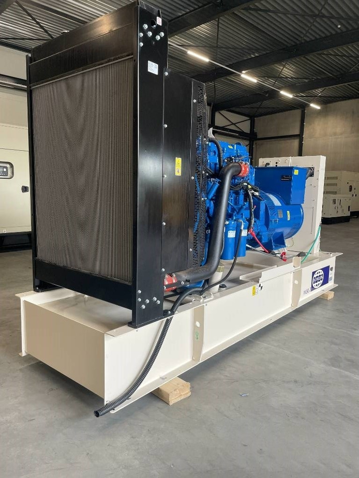FG Wilson P450-3 - 450 kVA Open Genset - DPX-16018-O  - 发电机组:图2 FG Wilson P450-3 - 450 kVA Open Genset - DPX-16018-O  - 发电机组:图2