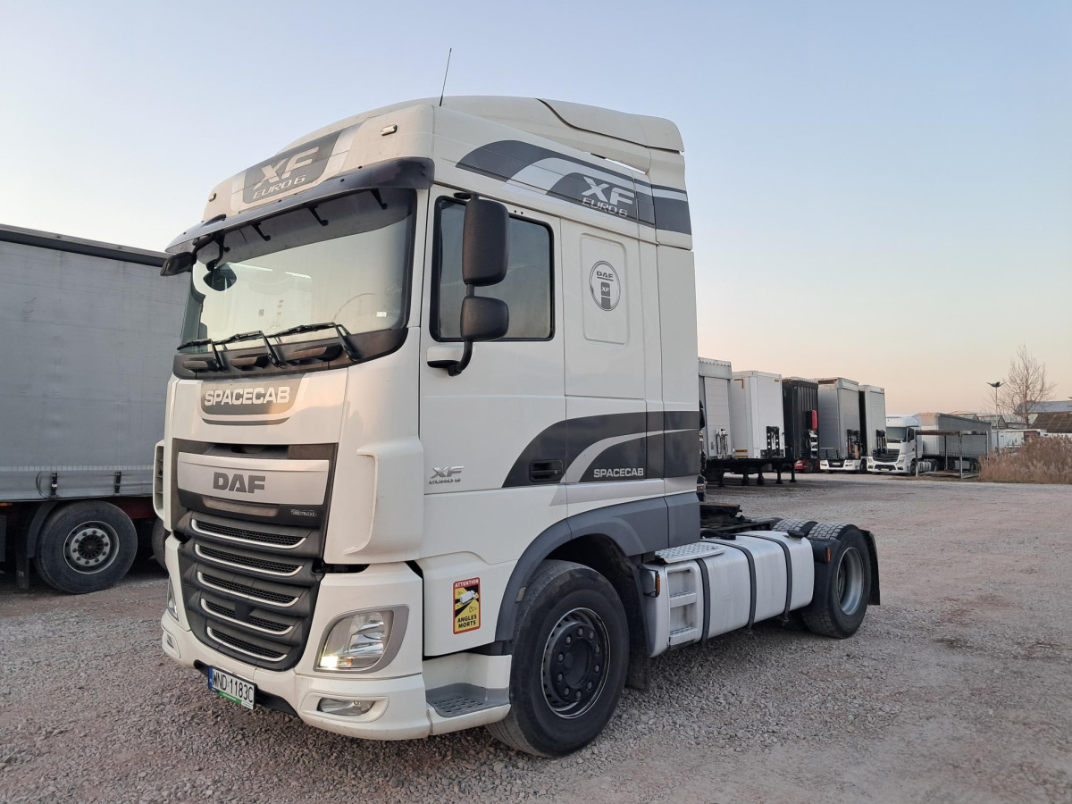 DAF XF 460 FT CIĄGNIK SIODŁOWY - 牵引车:图2 DAF XF 460 FT CIĄGNIK SIODŁOWY - 牵引车:图2