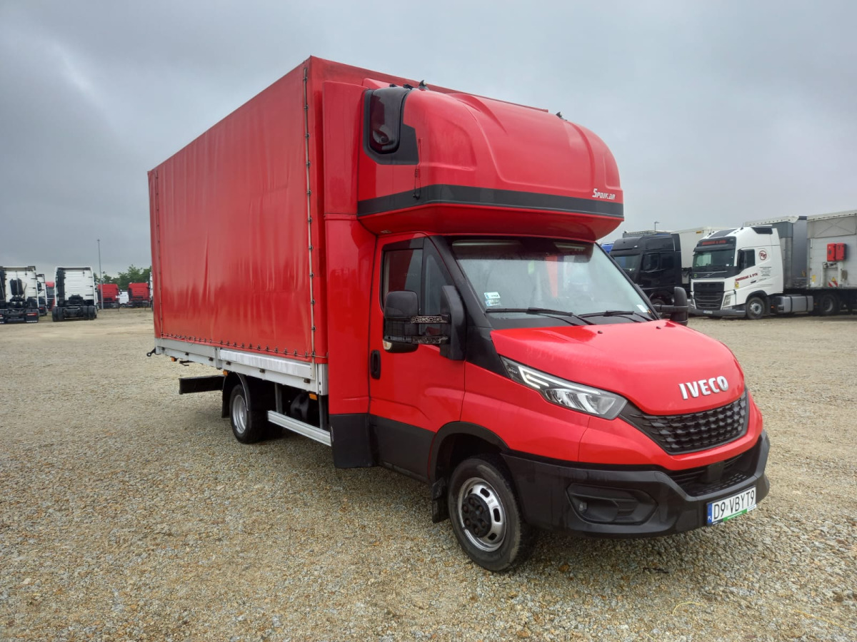 IVECO/JUSAM STANISŁAWJURKOWSKI 50C18/JU06 PLANDEKA - 侧帘货车:图1 IVECO/JUSAM STANISŁAWJURKOWSKI 50C18/JU06 PLANDEKA - 侧帘货车:图1