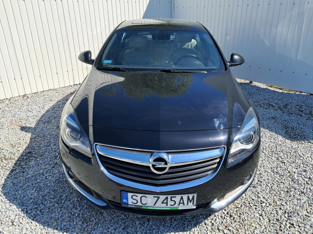 OPEL INSIGNIA HATCHBACK - 汽车:图2 OPEL INSIGNIA HATCHBACK - 汽车:图2