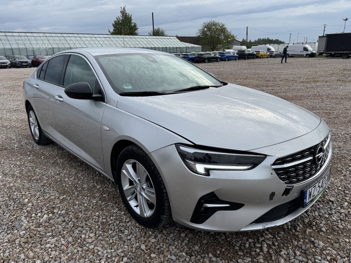 汽车 OPEL INSIGNIA LIFTBACK：图1