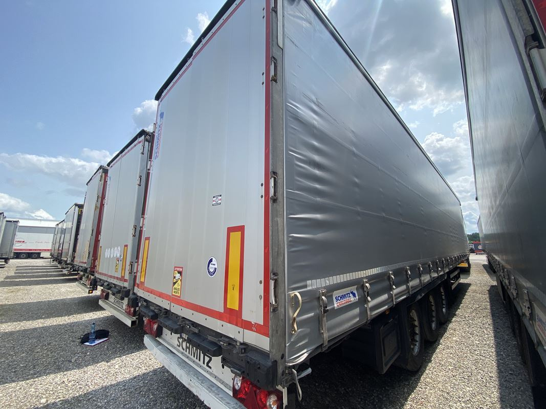 SCHMITZ CARGOBULL SCB S3T FIRANA - 侧帘拖车:图3 SCHMITZ CARGOBULL SCB S3T FIRANA - 侧帘拖车:图3