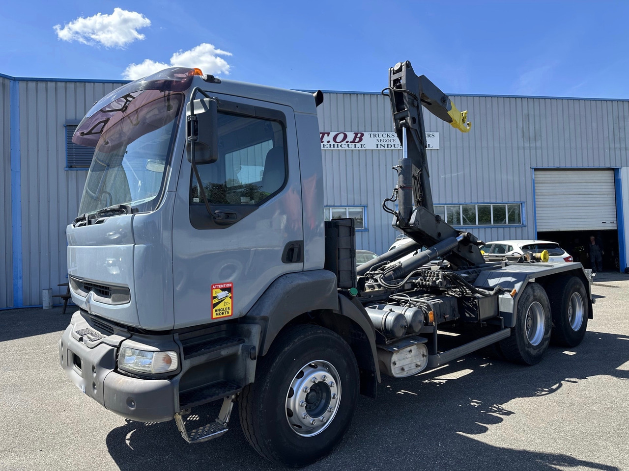 RENAULT KERAX 370 DCI - 吊钩升降车:图3 RENAULT KERAX 370 DCI - 吊钩升降车:图3