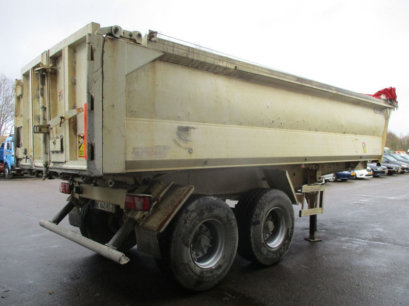 Benalu C33 , 2 Axle, Alu Tipper trailer , Drum brakes , Spring suspension - 翻斗半拖车:图3 Benalu C33 , 2 Axle, Alu Tipper trailer , Drum brakes , Spring suspension - 翻斗半拖车:图3