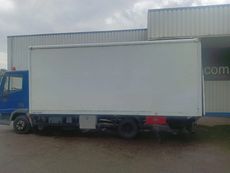 Iveco EuroCargo 180 Eurocargo 75E180 , Spring Suspension , Closed box , Tailgate - 厢式卡车:图2 Iveco EuroCargo 180 Eurocargo 75E180 , Spring Suspension , Closed box , Tailgate - 厢式卡车:图2