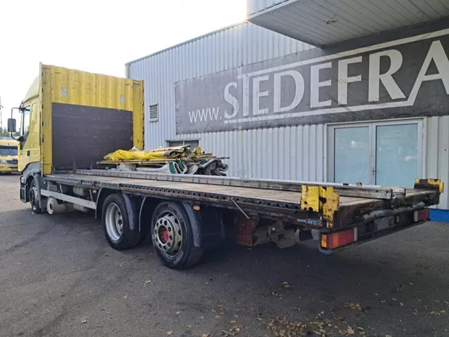 Iveco Stralis 430 , 6x2 , Manual Gearbox , Euro 3 - 侧帘卡车:图5 Iveco Stralis 430 , 6x2 , Manual Gearbox , Euro 3 - 侧帘卡车:图5