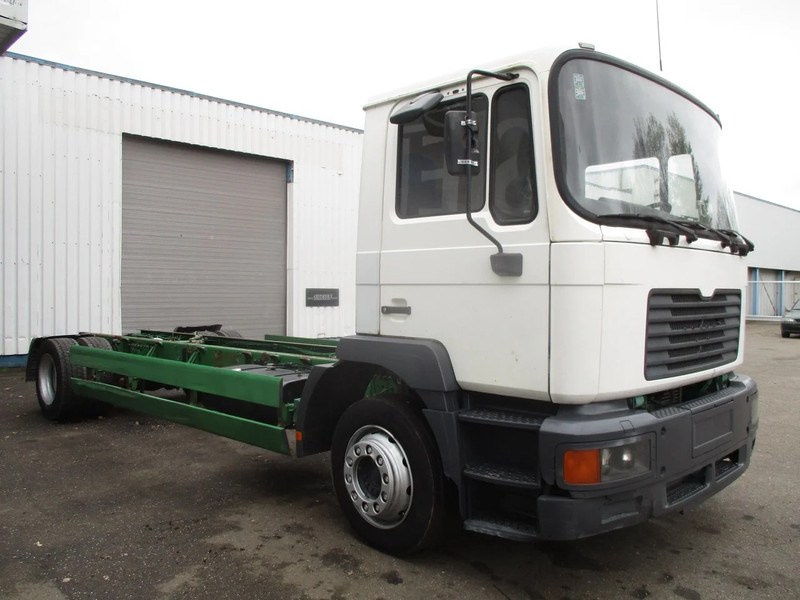 MAN 18.314 , Manual , 6 Cylinder - 驾驶室底盘卡车:图4 MAN 18.314 , Manual , 6 Cylinder - 驾驶室底盘卡车:图4