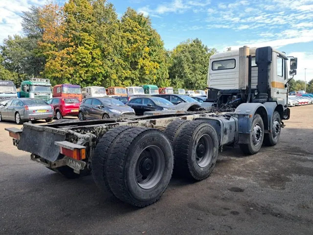 MAN 35-364 / FE 360 A , 8x4 , Spring Suspension , ZF Manual , Airco - 驾驶室底盘卡车:图3 MAN 35-364 / FE 360 A , 8x4 , Spring Suspension , ZF Manual , Airco - 驾驶室底盘卡车:图3