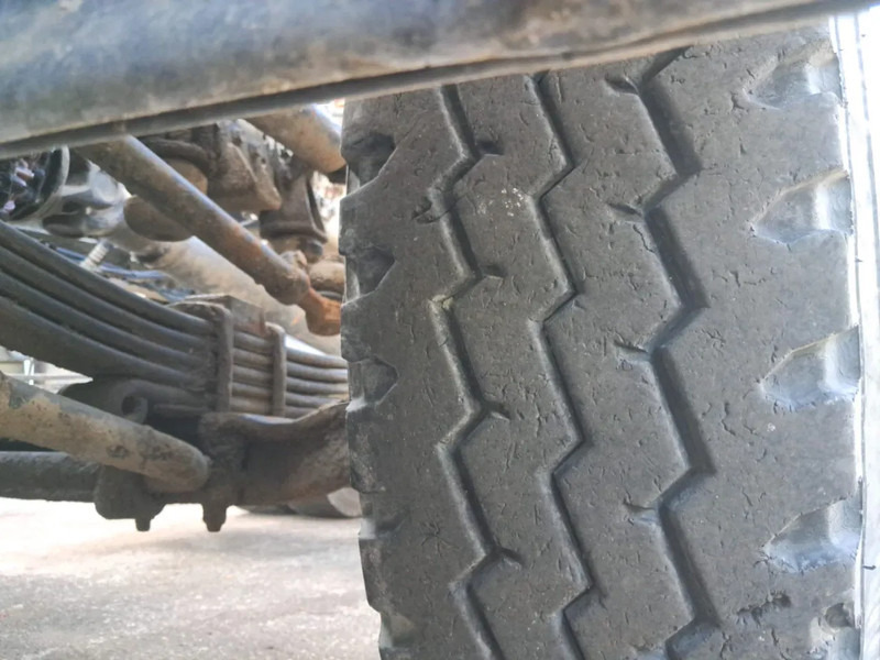 驾驶室底盘卡车 MAN 35-364 / FE 360 A , 8x4 , Spring Suspension , ZF Manual , Airco：图17