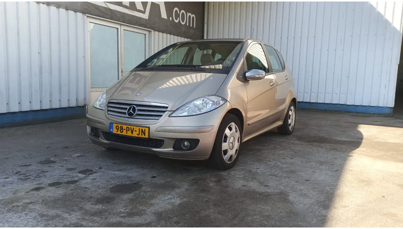 Mercedes-Benz A-Klasse 170 , Airco , leder , distrbute ketting maakt lawaai - 掀背车:图1 Mercedes-Benz A-Klasse 170 , Airco , leder , distrbute ketting maakt lawaai - 掀背车:图1