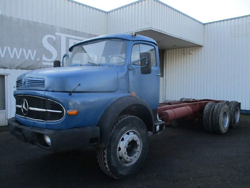 Mercedes-Benz LK 2624 , 6x4 , Manual , Spring suspension - 驾驶室底盘卡车:图1 Mercedes-Benz LK 2624 , 6x4 , Manual , Spring suspension - 驾驶室底盘卡车:图1
