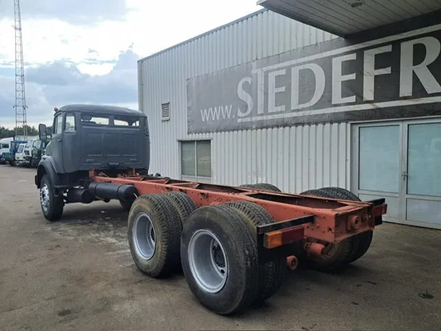 Mercedes-Benz LK 2624 , 6x4 , Manual , Spring suspension - 驾驶室底盘卡车:图5 Mercedes-Benz LK 2624 , 6x4 , Manual , Spring suspension - 驾驶室底盘卡车:图5