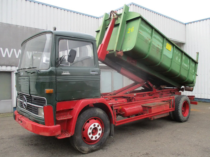 Mercedes-Benz LP 1319 , Oldtimer - 吊钩升降车:图1 Mercedes-Benz LP 1319 , Oldtimer - 吊钩升降车:图1
