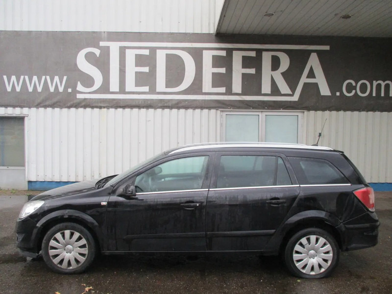 Opel Astra 1.7 CDTI , NOT RUNNING , Navi , Airco , lederen bekleding - 汽车:图2 Opel Astra 1.7 CDTI , NOT RUNNING , Navi , Airco , lederen bekleding - 汽车:图2