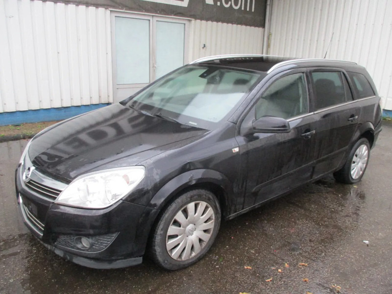 Opel Astra 1.7 CDTI , NOT RUNNING , Navi , Airco , lederen bekleding - 汽车:图1 Opel Astra 1.7 CDTI , NOT RUNNING , Navi , Airco , lederen bekleding - 汽车:图1
