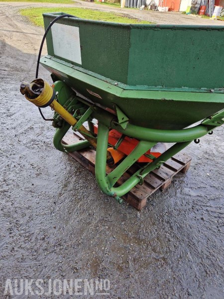 1900 Gjødselspreder m/aksling - 农业机械:图5 1900 Gjødselspreder m/aksling - 农业机械:图5