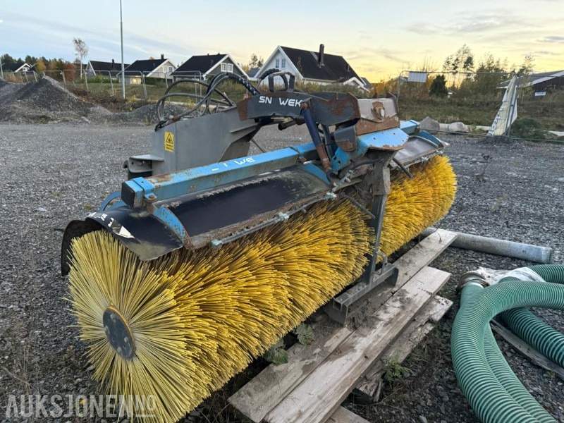 1900 Snower 300 feiekost 300cm - 农业机械:图1 1900 Snower 300 feiekost 300cm - 农业机械:图1