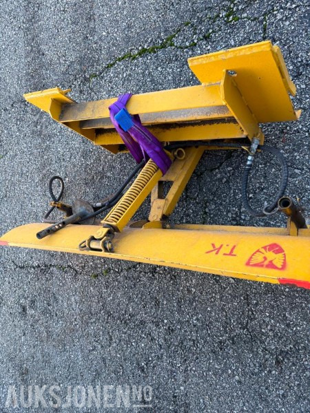 1900 kommunal skjær med euro feste - 农业机械:图4 1900 kommunal skjær med euro feste - 农业机械:图4