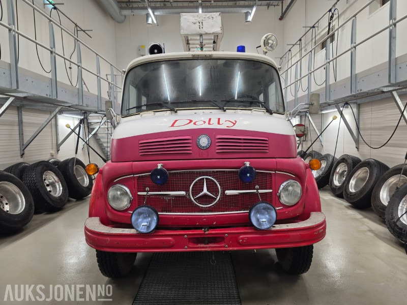 1972 Mercedes-Benz 911 13/36 brannbil - 消防车:图3 1972 Mercedes-Benz 911 13/36 brannbil - 消防车:图3