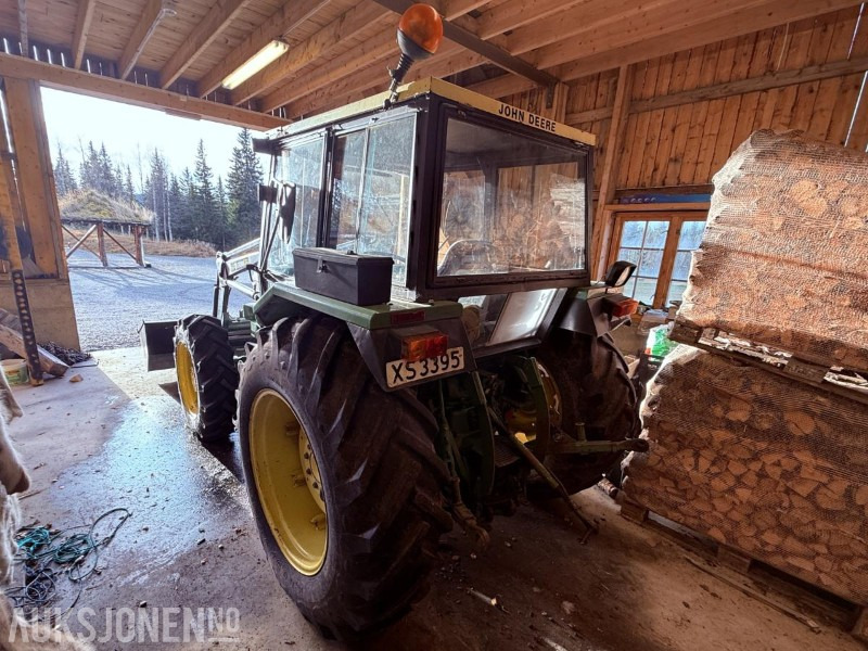 1984 John Deere 1140 4576 timer m/ Pallegafler, Grusskuffe, Snøskuffe, Kjetting - 拖拉机:图4 1984 John Deere 1140 4576 timer m/ Pallegafler, Grusskuffe, Snøskuffe, Kjetting - 拖拉机:图4