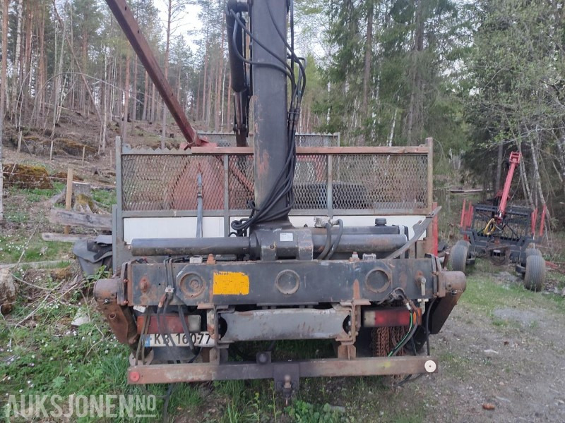 1986 Volvo FL616 4x2 Lastebil med kran Mannskapskurv Vinterdekk REPARASJONSOBJEKT - 起重车:图5 1986 Volvo FL616 4x2 Lastebil med kran Mannskapskurv Vinterdekk REPARASJONSOBJEKT - 起重车:图5