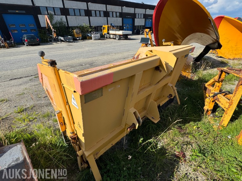 1992 Falkoping S5U - 建筑设备:图3 1992 Falkoping S5U - 建筑设备:图3