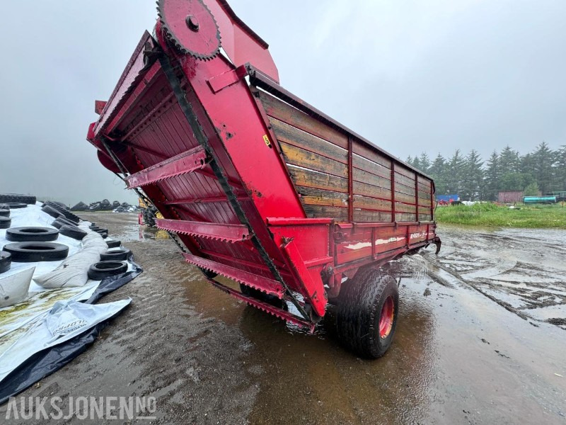 1996 JF AV 4900 N - Avlesservogn med spreder - 农业机械:图4 1996 JF AV 4900 N - Avlesservogn med spreder - 农业机械:图4