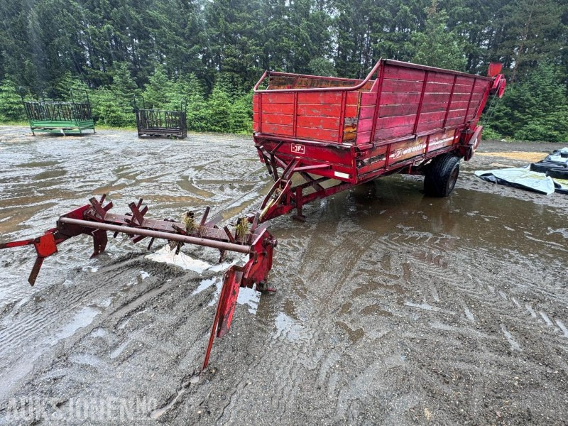 1996 JF AV 4900 N - Avlesservogn med spreder - 农业机械:图1 1996 JF AV 4900 N - Avlesservogn med spreder - 农业机械:图1