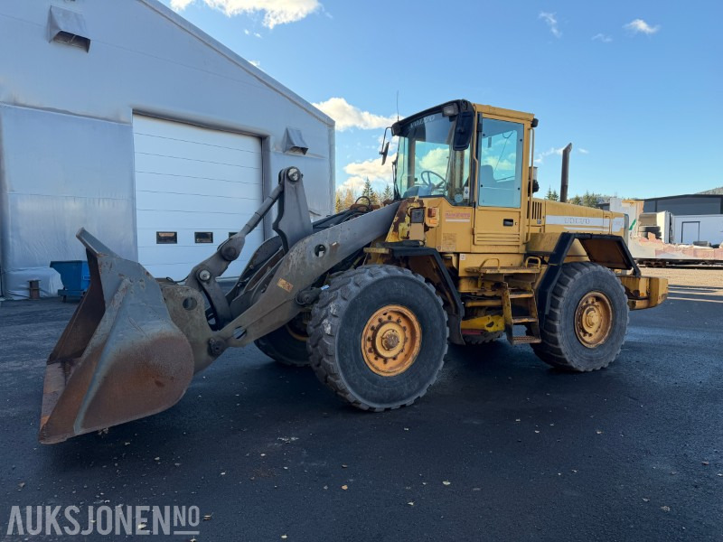 1997 Volvo L90C hjullaster med skuff 250 cm - får ny sertifisering - 轮式装载机:图1 1997 Volvo L90C hjullaster med skuff 250 cm - får ny sertifisering - 轮式装载机:图1