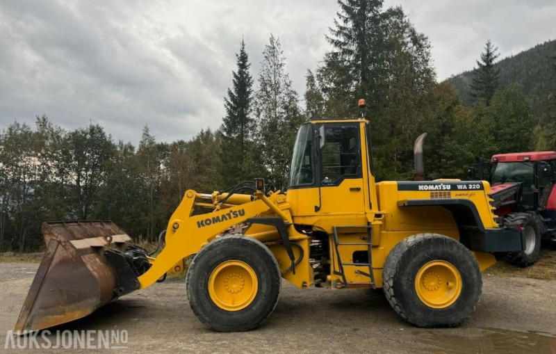 1998 Komatsu WA-320-3H Hjullaster - 轮式装载机:图3 1998 Komatsu WA-320-3H Hjullaster - 轮式装载机:图3
