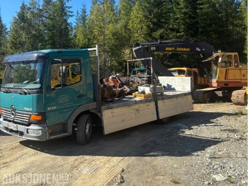 1998 Mercedes-Benz Atego 815/36 - 栏板式/ 平板卡车:图3 1998 Mercedes-Benz Atego 815/36 - 栏板式/ 平板卡车:图3