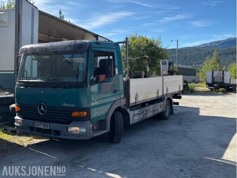 1998 Mercedes-Benz Atego 815/36 - 栏板式/ 平板卡车:图1 1998 Mercedes-Benz Atego 815/36 - 栏板式/ 平板卡车:图1