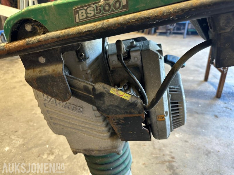 1998 Wacker Bs500 - stamper - 建筑设备:图4 1998 Wacker Bs500 - stamper - 建筑设备:图4