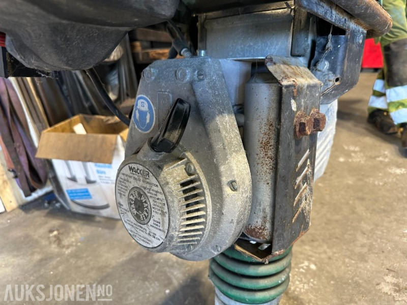 1998 Wacker Bs500 - stamper - 建筑设备:图5 1998 Wacker Bs500 - stamper - 建筑设备:图5