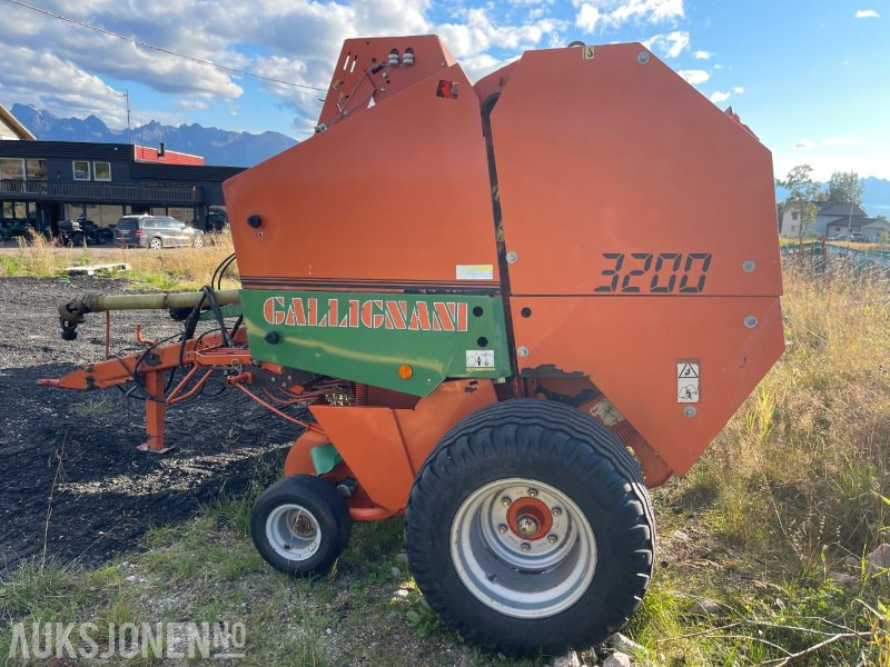 1999 Gallignani 3200 Rundballepresse selges som reparasjons objekt - 农业机械:图4 1999 Gallignani 3200 Rundballepresse selges som reparasjons objekt - 农业机械:图4