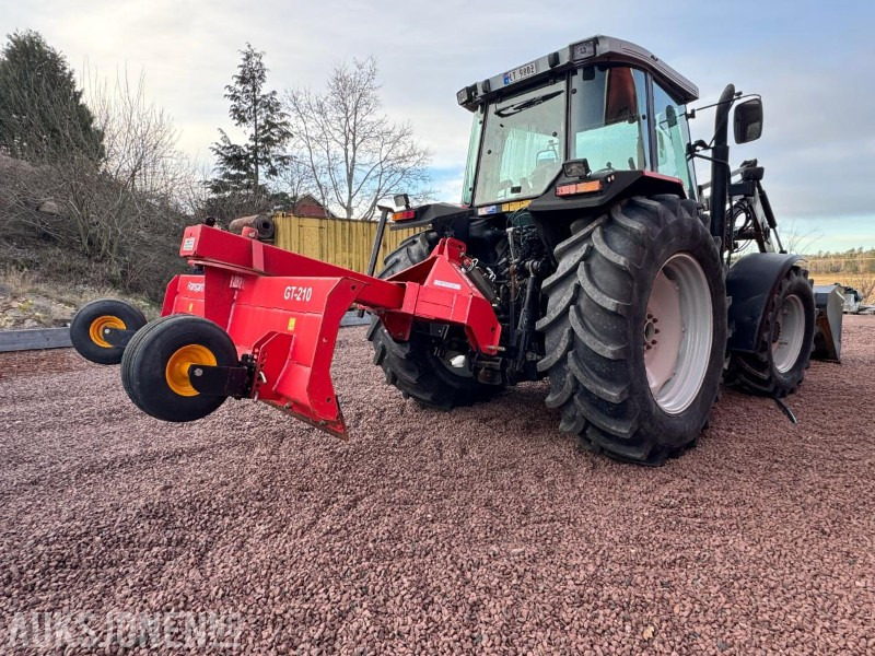 2000 Massey Ferguson 6265 Traktor med Frotlaster og skjær - 拖拉机:图5 2000 Massey Ferguson 6265 Traktor med Frotlaster og skjær - 拖拉机:图5